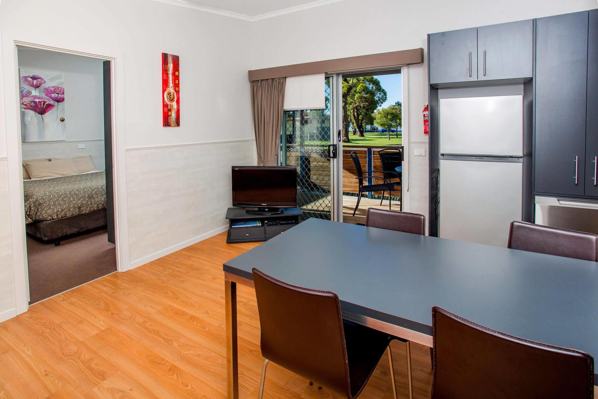 Big4 Port Fairy Holiday Park Екстер'єр фото